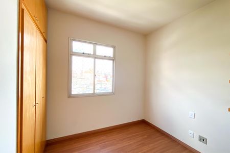 Apartamento para alugar com 90m², 3 quartos e 2 vagasQuarto 2
