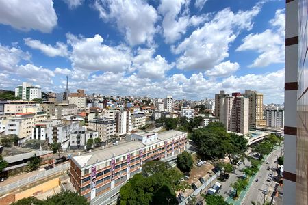 Vista da Suite 1 de apartamento para alugar com 3 quartos, 90m² em Grajaú, Belo Horizonte