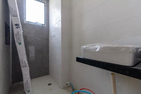 Apartamento à venda com 57m², 2 quartos e 1 vagaBanheiro 2