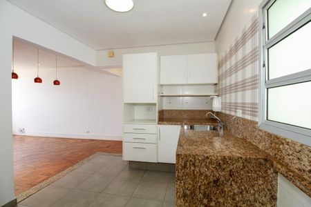 Apartamento à venda com 79m², 2 quartos e 1 vagaCozinha