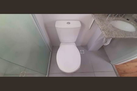 Apartamento à venda com 64m², 2 quartos e 2 vagasBanheiro da Suíte 1