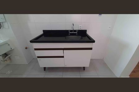 Apartamento à venda com 64m², 2 quartos e 2 vagasCozinha