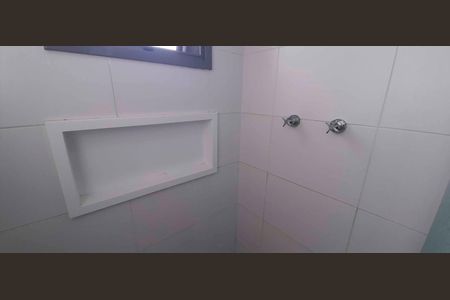 Apartamento à venda com 64m², 2 quartos e 2 vagasBanheiro da Suíte 1