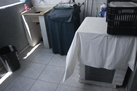 Casa para alugar com 250m², 3 quartos e 8 vagasLavanderia 