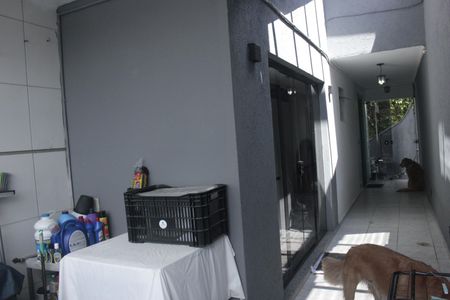 Casa para alugar com 250m², 3 quartos e 8 vagasLavanderia 