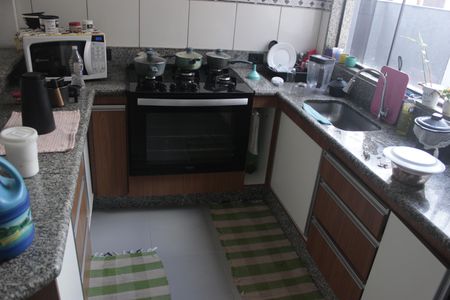 Casa para alugar com 250m², 3 quartos e 8 vagasCozinha 