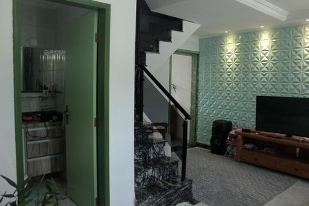 Sala  de casa para alugar com 3 quartos, 250m² em Jardim Dourado, Guarulhos