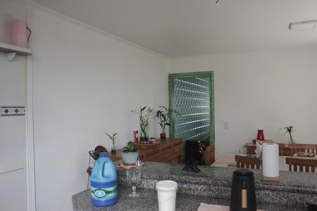 Casa para alugar com 250m², 3 quartos e 8 vagasCozinha 