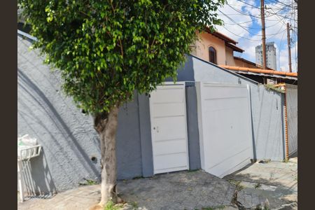 Casa para alugar com 250m², 3 quartos e 8 vagasFachada do imóvel 