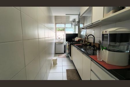Apartamento para alugar com 172m², 3 quartos e 2 vagas Apartamento para alugar com 172m², 3 quartos e 2 vagasCozinha e Área de Serviço