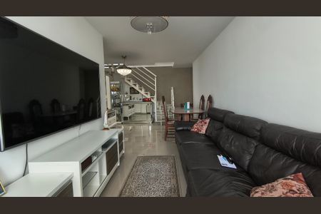 Apartamento para alugar com 172m², 3 quartos e 2 vagas Apartamento para alugar com 172m², 3 quartos e 2 vagasSala