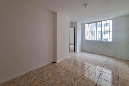 Apartamento à venda com 60m², 2 quartos e 1 vagaSala