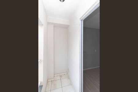 Apartamento para alugar com 31m², 2 quartos e sem vaga Apartamento para alugar com 31m², 2 quartos e sem vagaVaranda