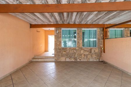 Casa à venda com 142m², 3 quartos e 2 vagasGaragem