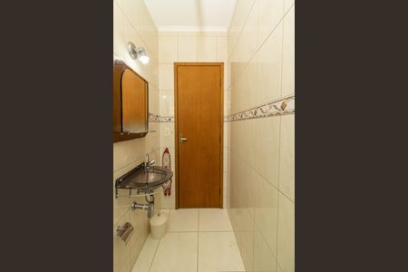 Casa à venda com 142m², 3 quartos e 2 vagasBanheiro