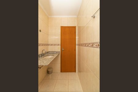 Casa à venda com 142m², 3 quartos e 2 vagasBanheiro Social