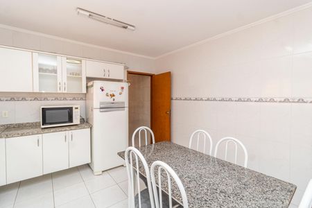 Casa à venda com 142m², 3 quartos e 2 vagasCozinha