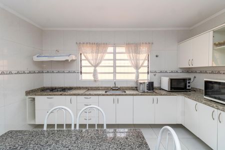Casa à venda com 142m², 3 quartos e 2 vagasCozinha