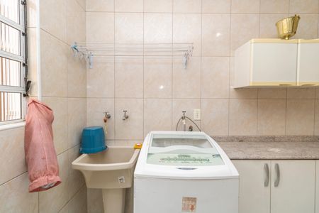 Casa à venda com 142m², 3 quartos e 2 vagasÁrea de Serviço