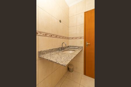 Casa à venda com 142m², 3 quartos e 2 vagasBanheiro Social