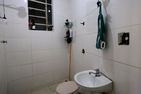 Banheiro de apartamento para alugar com 1 quarto, 32m² em Centro, Belo Horizonte