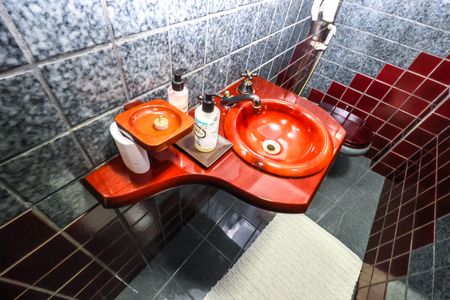 Casa à venda com 234m², 3 quartos e 4 vagas Casa à venda com 234m², 3 quartos e 4 vagasLavabo