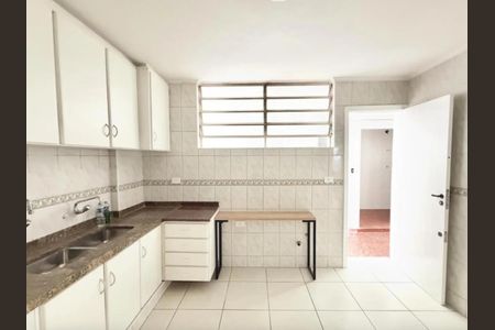 Casa à venda com 170m², 3 quartos e 2 vagasFoto 02