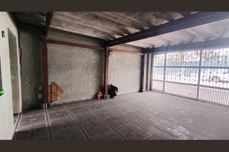 Casa para alugar com 172m², 2 quartos e 2 vagas Casa para alugar com 172m², 2 quartos e 2 vagasQuintal
