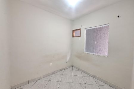 Quarto de casa para alugar com 1 quarto, 30m² em Parque Independencia, Duque de Caxias