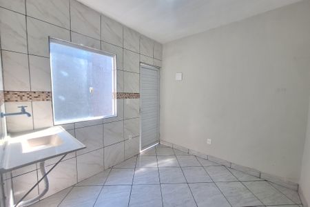 Sala de casa para alugar com 1 quarto, 30m² em Parque Independencia, Duque de Caxias