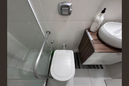 Casa de condomínio para alugar com 257m², 4 quartos e 3 vagas Casa de condomínio para alugar com 257m², 4 quartos e 3 vagasSuíte 2 - Banheiro