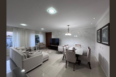 Casa de condomínio para alugar com 257m², 4 quartos e 3 vagas Casa de condomínio para alugar com 257m², 4 quartos e 3 vagasSala