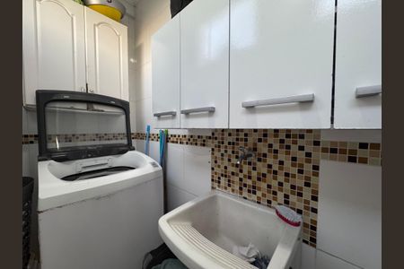 Casa de condomínio para alugar com 257m², 4 quartos e 3 vagas Casa de condomínio para alugar com 257m², 4 quartos e 3 vagasÁrea de Serviço