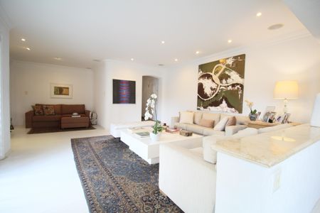 Sala de apartamento à venda com 3 quartos, 220m² em Real Parque, São Paulo