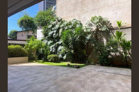 Apartamento à venda com 4 quartos, 202m² em Funcionários, Belo Horizonte