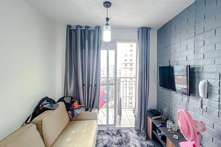 Sala de apartamento para alugar com 1 quarto, 28m² em Guaiauna, São Paulo