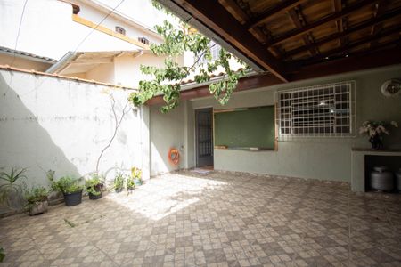 Casa para alugar com 200m², 3 quartos e sem vaga Casa para alugar com 200m², 3 quartos e sem vagaQuintal
