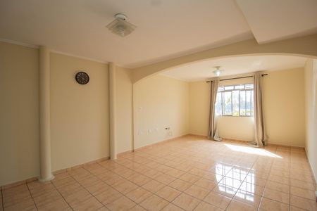 Casa para alugar com 200m², 3 quartos e sem vaga Casa para alugar com 200m², 3 quartos e sem vagaSala