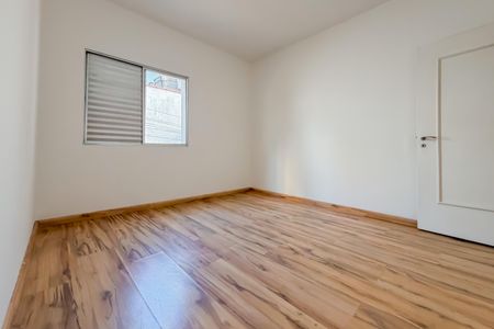 Quarto 1 de casa para alugar com 2 quartos, 170m² em Vila Monumento, São Paulo