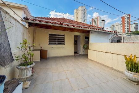 Casa para alugar com 170m², 2 quartos e 2 vagas Casa para alugar com 170m², 2 quartos e 2 vagasQuintal