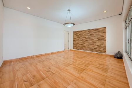 Sala de casa para alugar com 2 quartos, 170m² em Vila Monumento, São Paulo