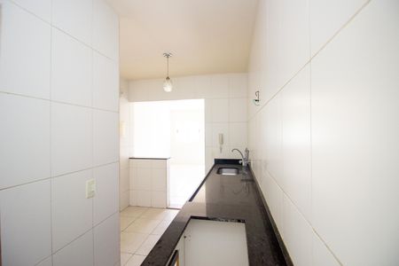 Casa de condomínio para alugar com 59m², 2 quartos e 1 vaga Casa de condomínio para alugar com 59m², 2 quartos e 1 vagaCozinha e Área de Serviço