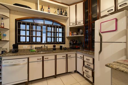 Casa à venda com 150m², 2 quartos e 7 vagasCozinha