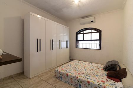 Casa à venda com 150m², 2 quartos e 7 vagasQuarto 1