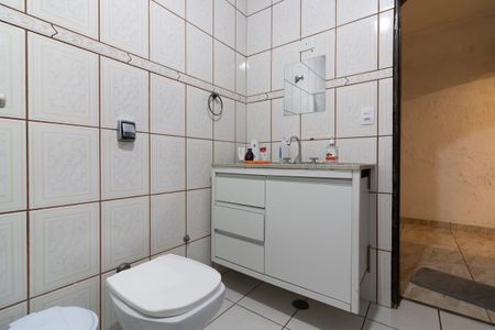Casa à venda com 150m², 2 quartos e 7 vagasBanheiro