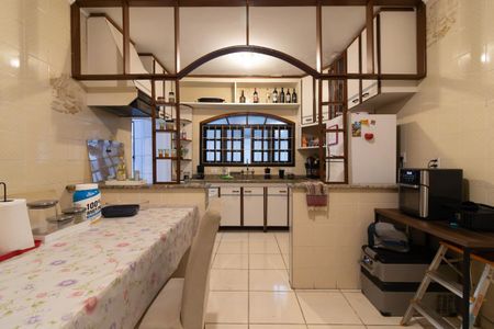 Casa à venda com 150m², 2 quartos e 7 vagasCozinha
