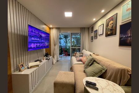 Apartamento para alugar com 90m², 2 quartos e 2 vagasSala