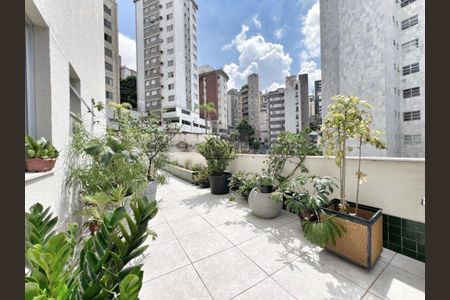 Apartamento à venda com 2 quartos, 65m² em Santo Antônio, Belo Horizonte