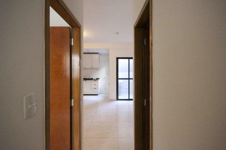 Apartamento para alugar com 43m², 2 quartos e sem vaga Apartamento para alugar com 43m², 2 quartos e sem vagaCorredor