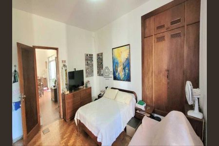 Casa à venda com 7 quartos, 400m² em Santo Antônio, Belo Horizonte